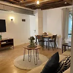 Lovely Central, Le Marais, Apartman
